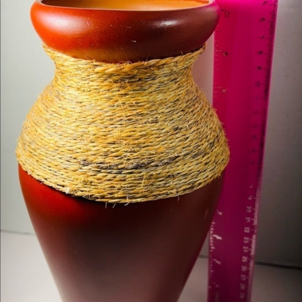 Beautiful Barro Vase Handmade In Mexico 10” tall